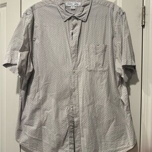 Old Navy Men's Gray Short Sleeve Shirt Slim Fit Size XL